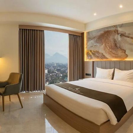 Redliving Apartemen Premium Exclusive Seturan Yogyakarta Exteriör bild