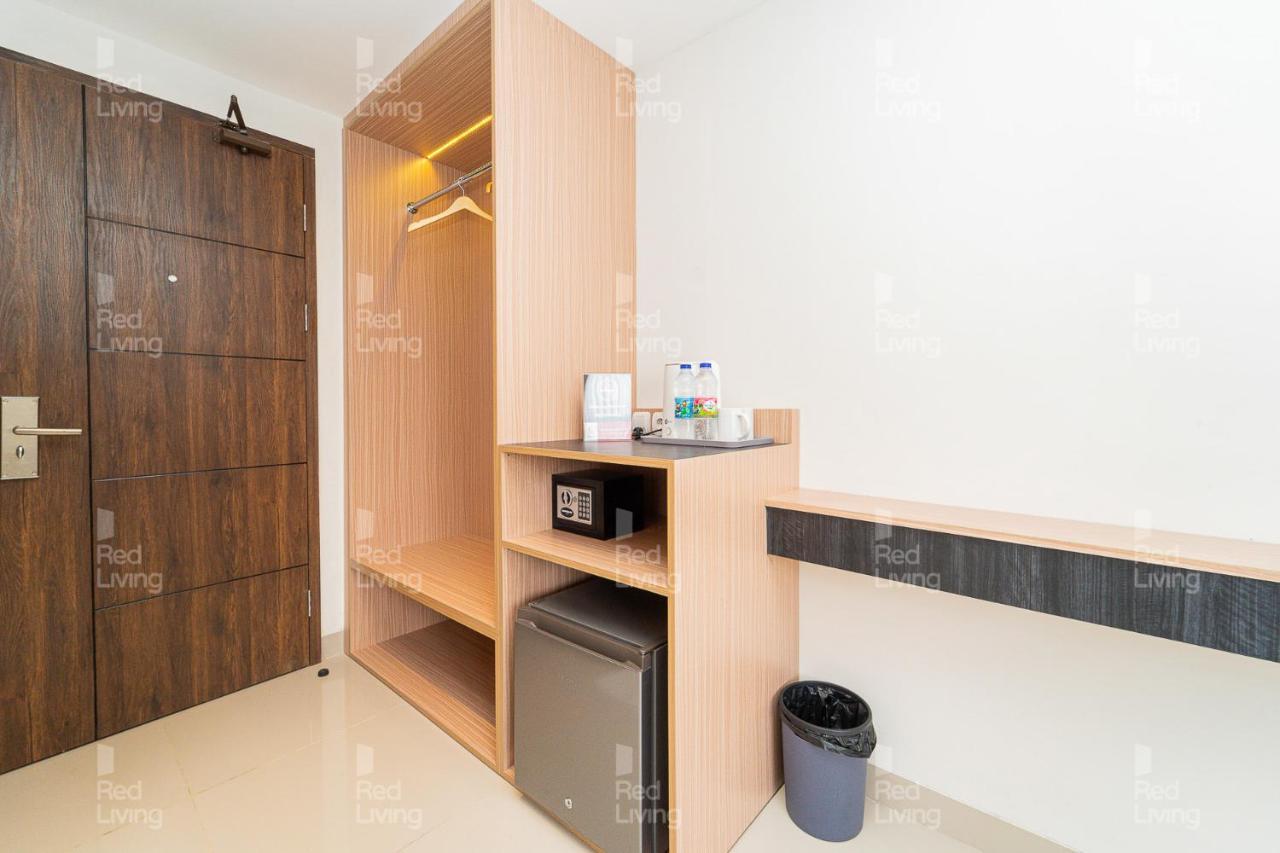 Redliving Apartemen Premium Exclusive Seturan Yogyakarta Exteriör bild