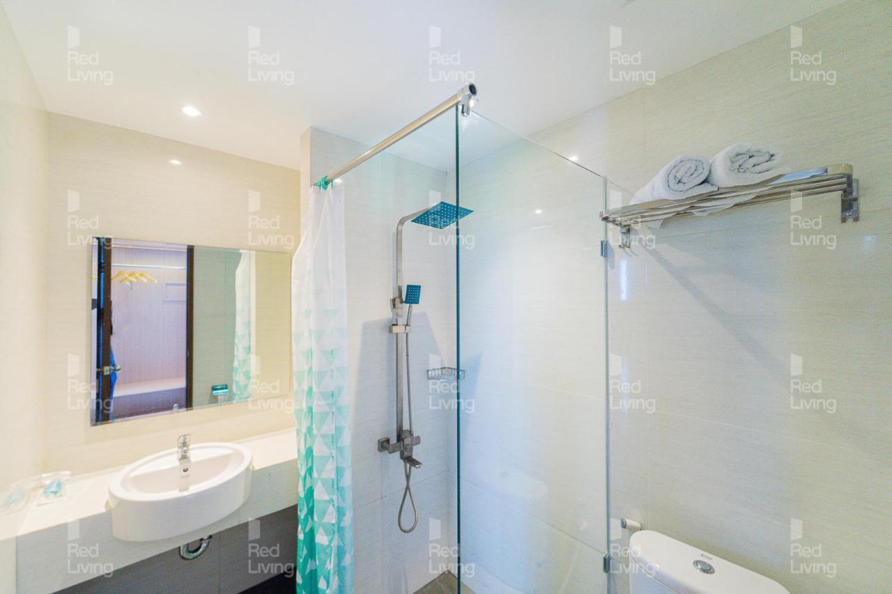 Redliving Apartemen Premium Exclusive Seturan Yogyakarta Exteriör bild