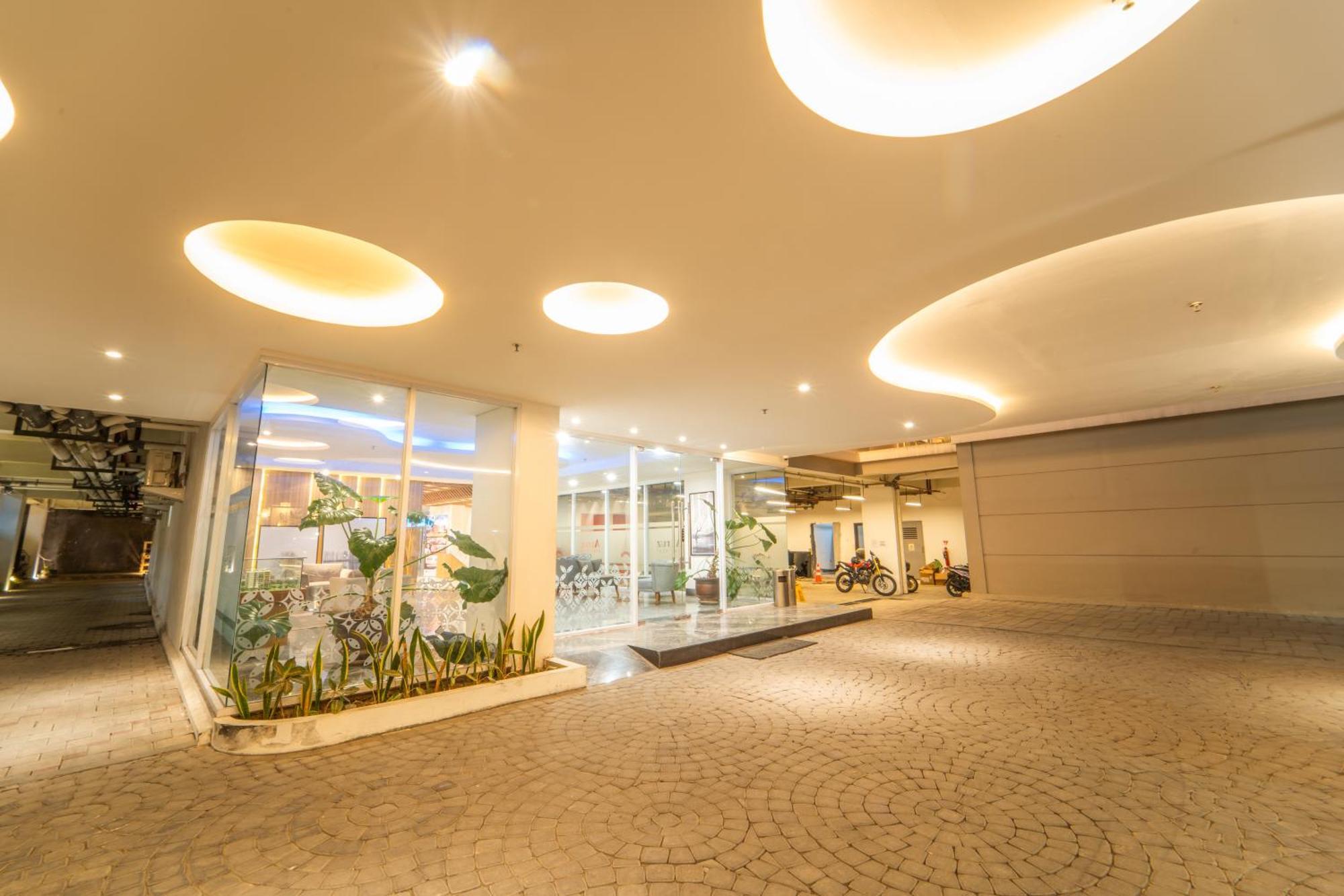 Redliving Apartemen Premium Exclusive Seturan Yogyakarta Exteriör bild